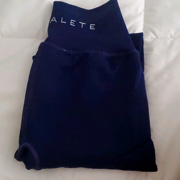 Alphalete Revival S - Picture 1 of 1